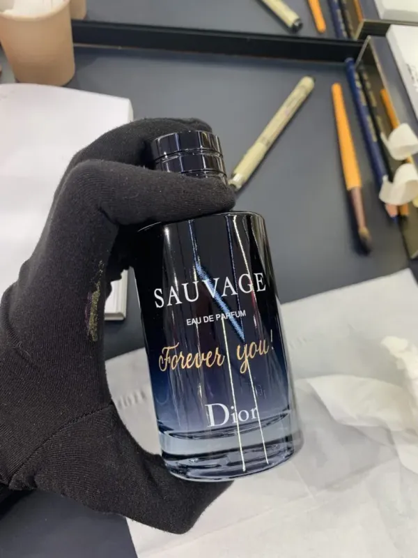 Gravure Parfums Dior - photo 1