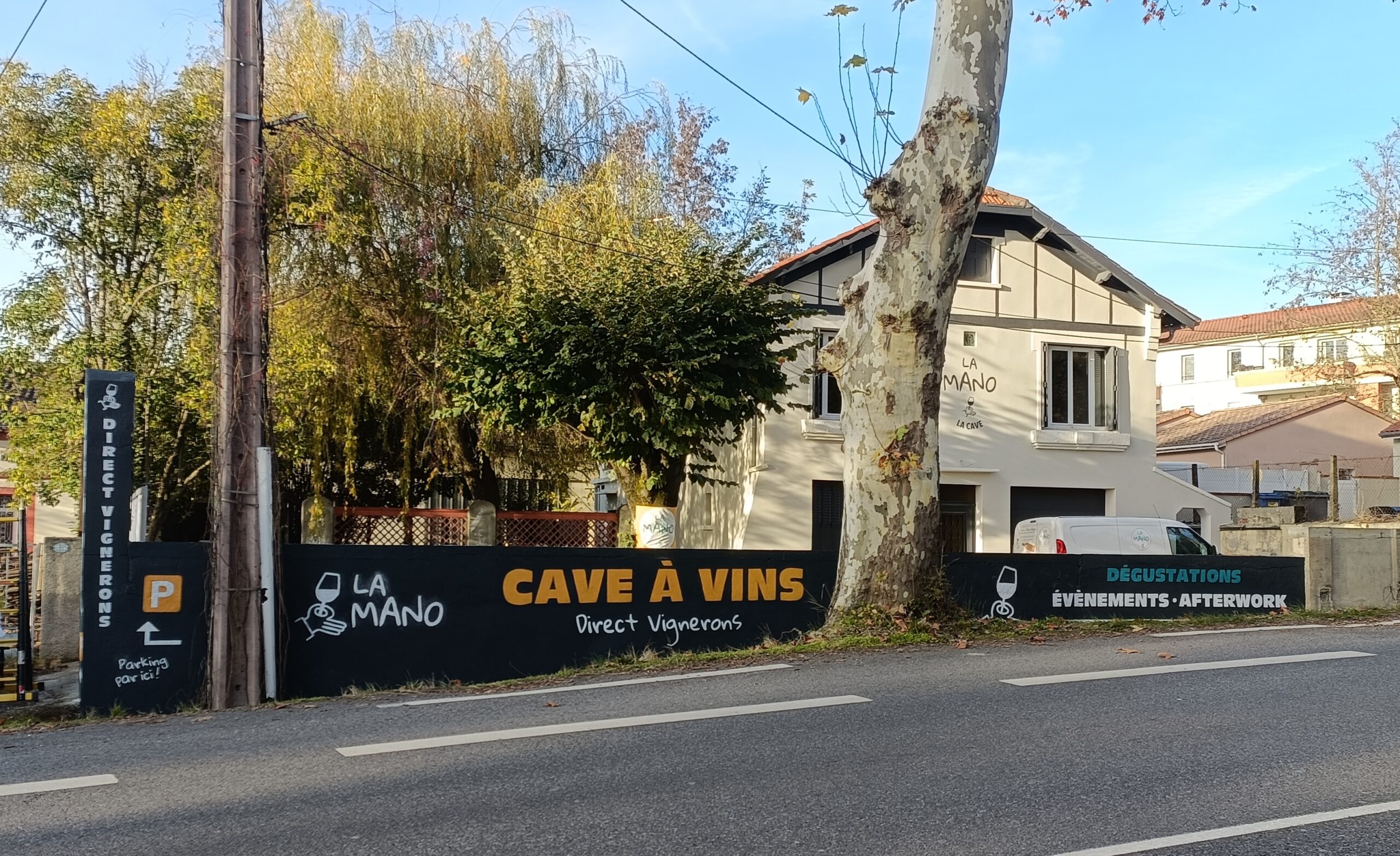 fresque murale signalétique mano wine l'union